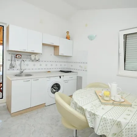 Holiday House Mili * Vinišće