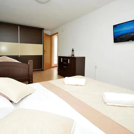 Holiday House Mili *