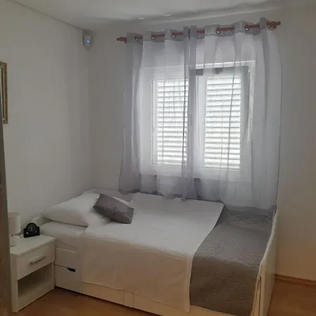 Holiday House Mili *